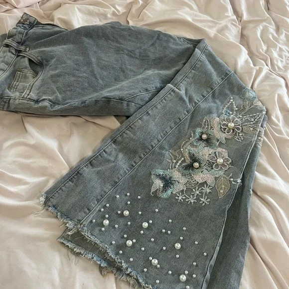 VENUS Blue Flare & Wide Leg Jeans with Distressed Details - Picture 3 of 3
